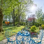 Appartement Lovely In - *